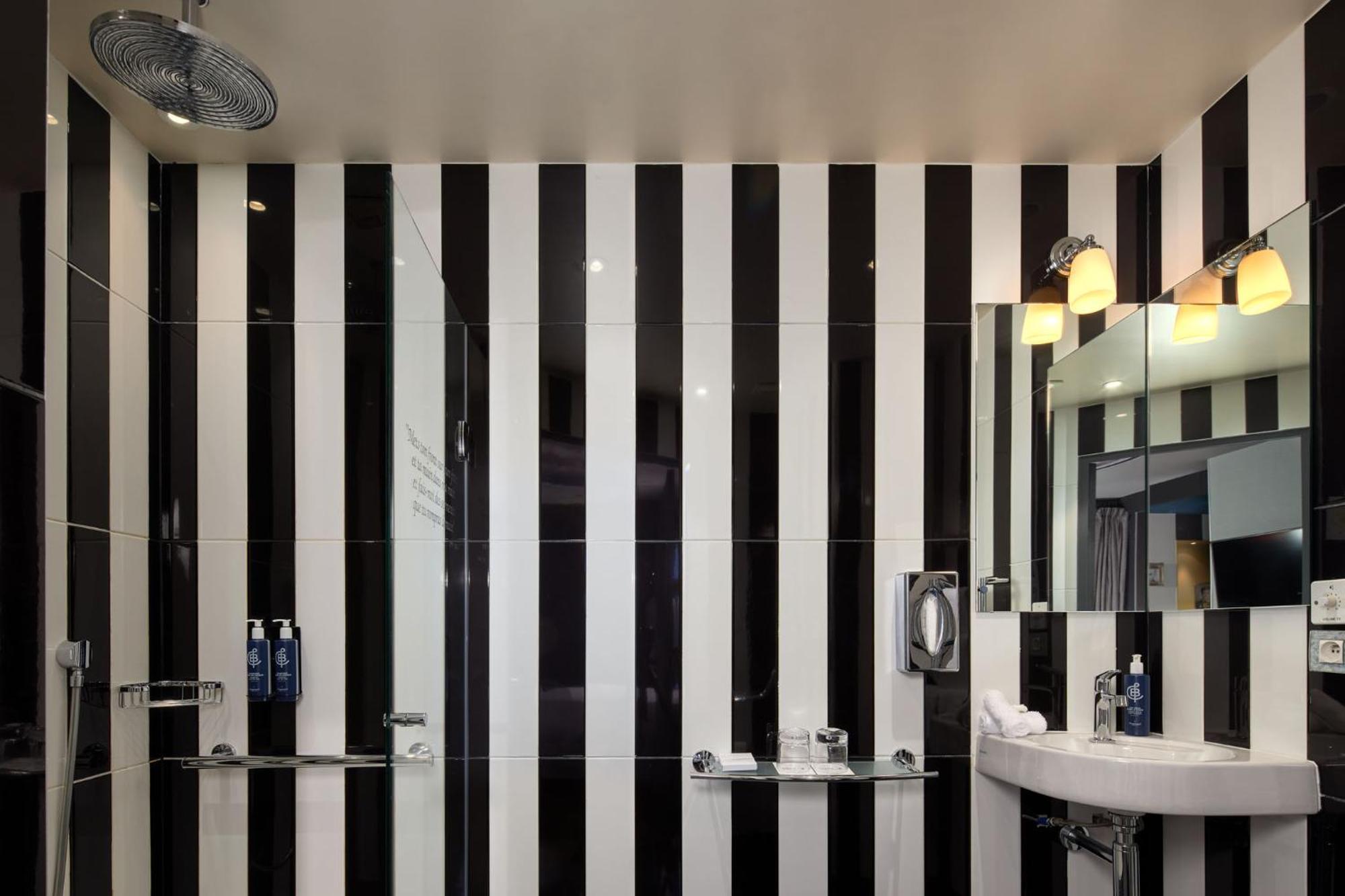 Les Plumes Hotel Paris Eksteriør billede